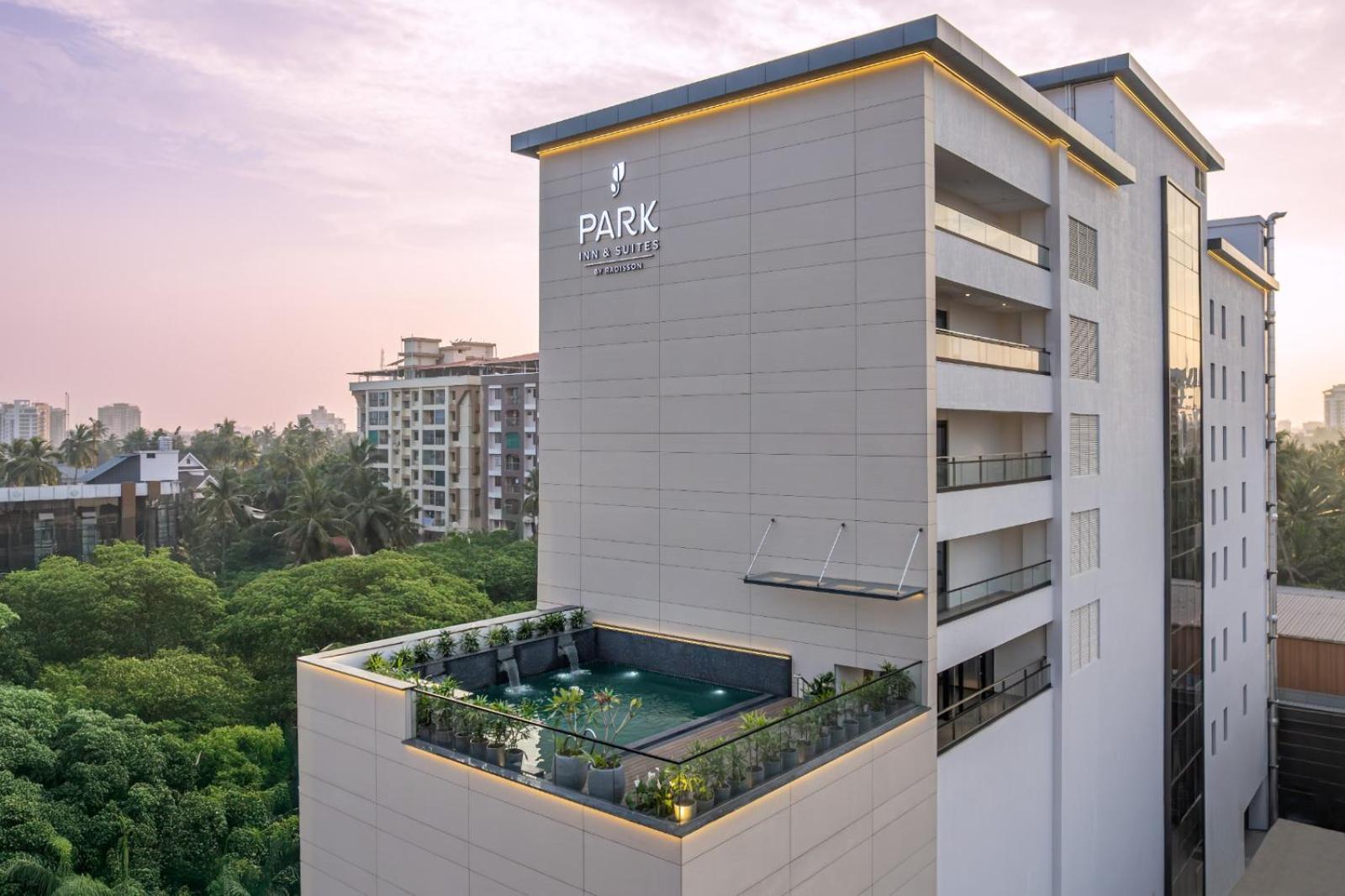 Park Inn & Suites By Radisson Thrissur East Fort 外观 照片