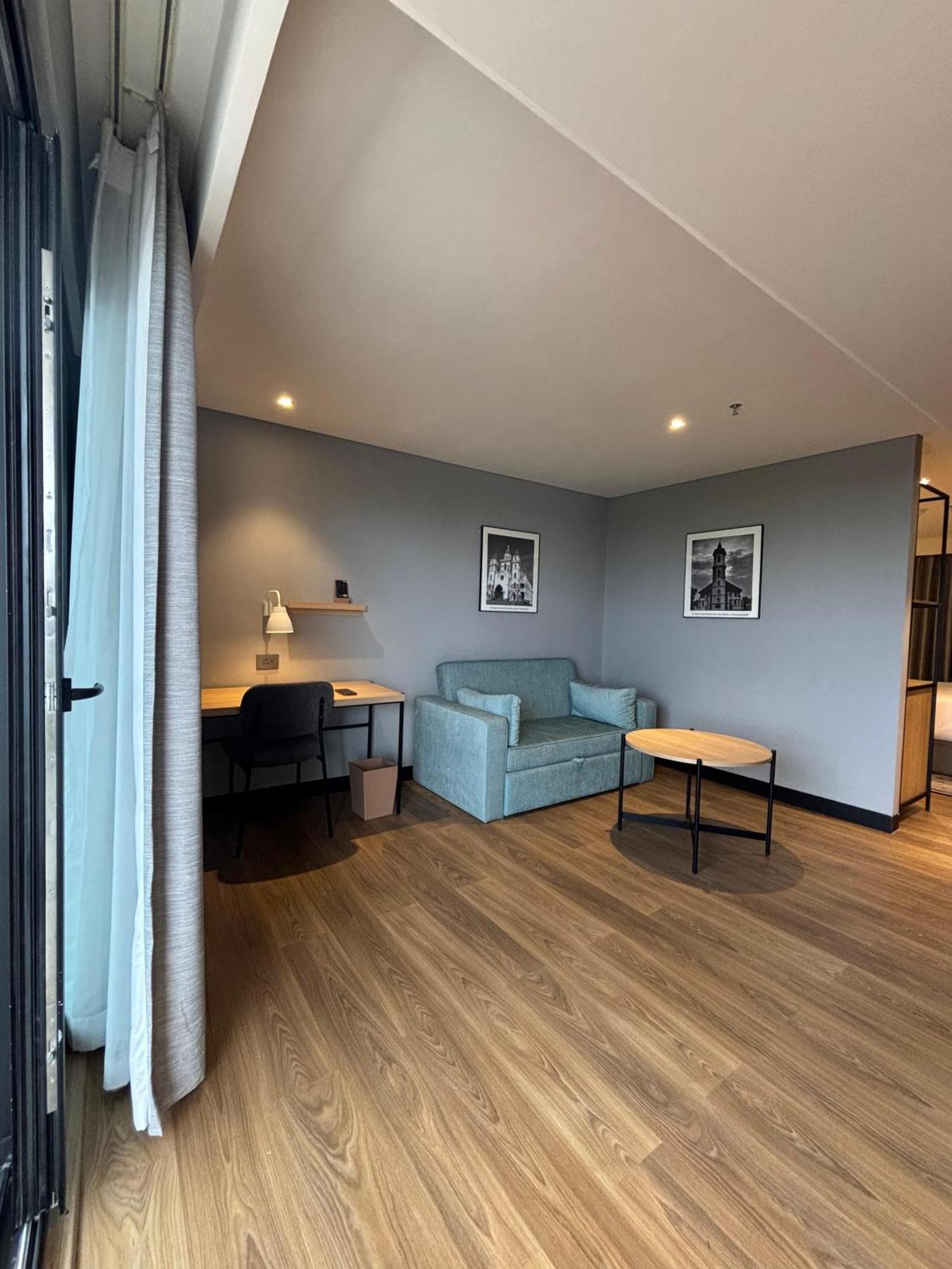 Park Inn & Suites By Radisson Thrissur East Fort 外观 照片