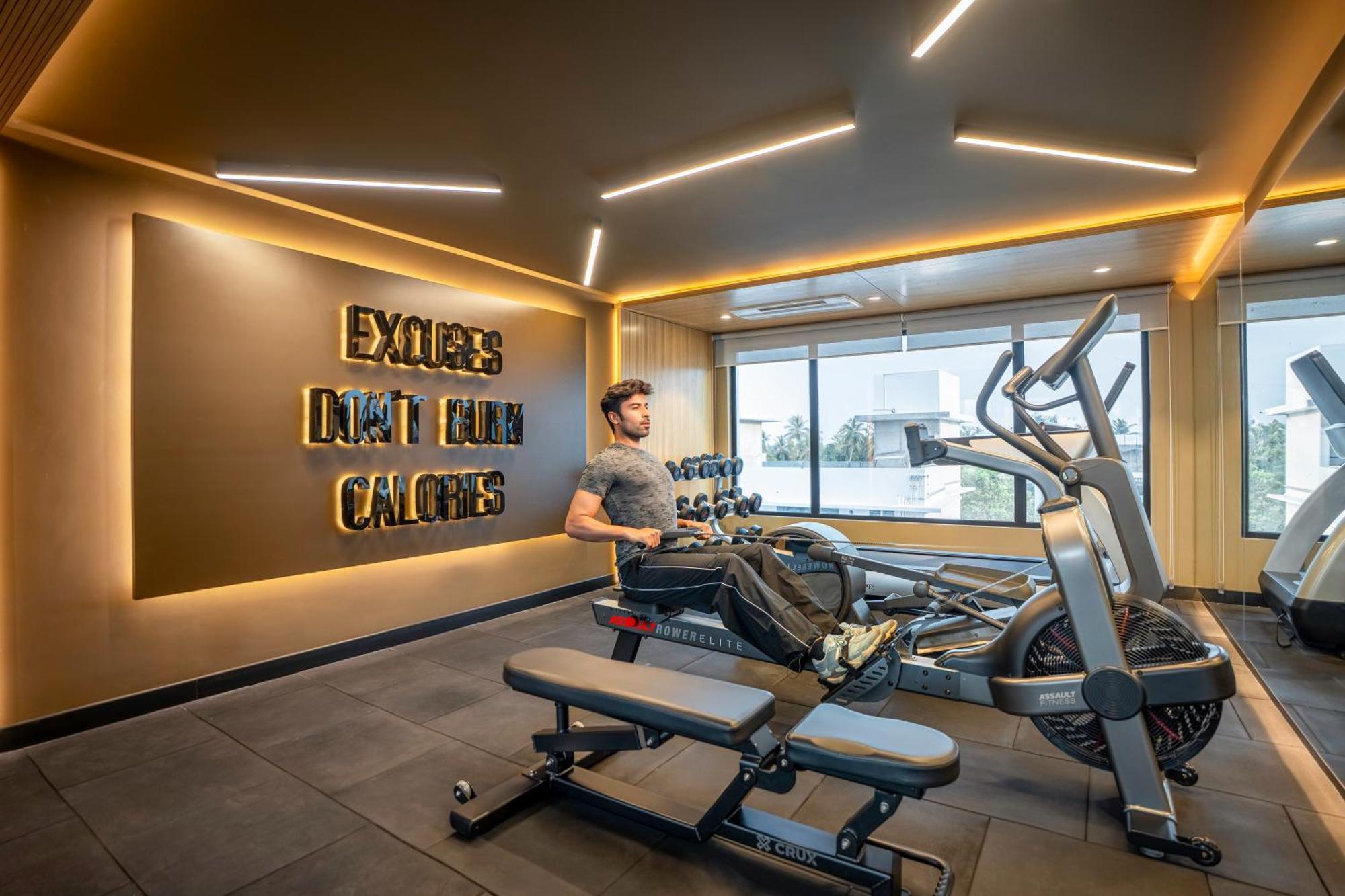 Park Inn & Suites By Radisson Thrissur East Fort 外观 照片